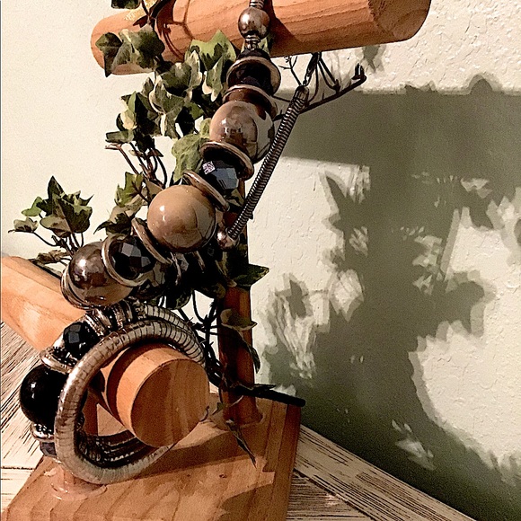 Large Beads Necklace & Bracelet - Picture 5 of 10